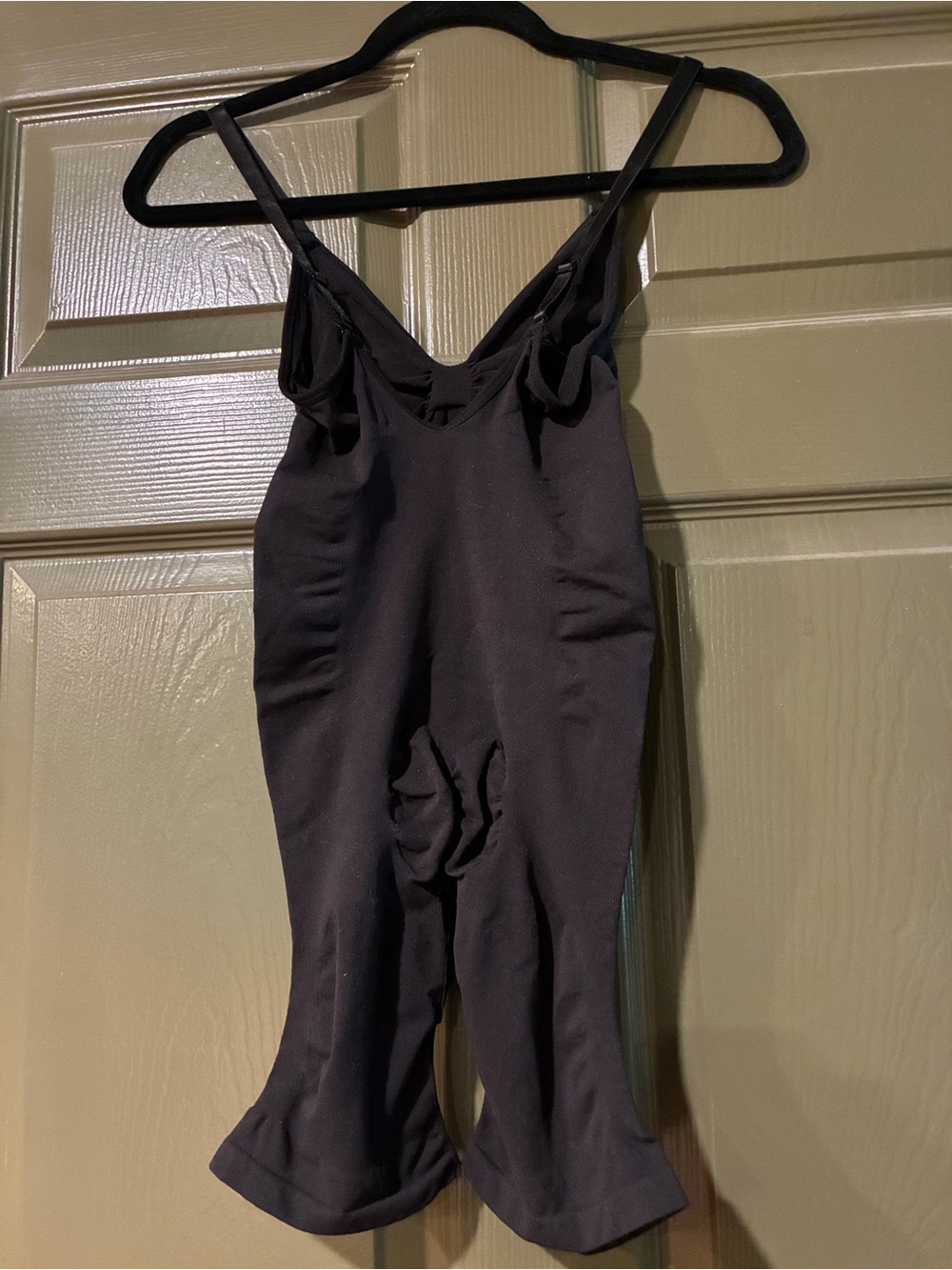 SKIMS Sculpting Bodysuit in BLACK. 2x-3x
WORN JUST ONCE! Like new! - Picture 4 of 4